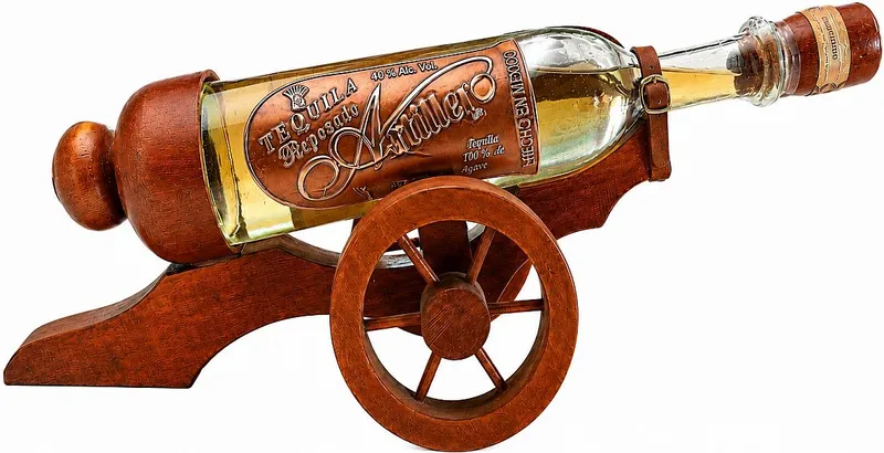 Tequila Cofradia Artillero - dělo Reposado  40%0.70l